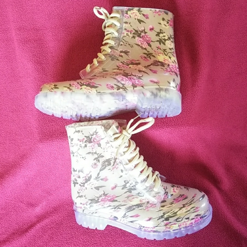 Ladies Boots